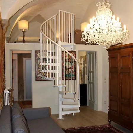 Casa Enzo Arezzo
